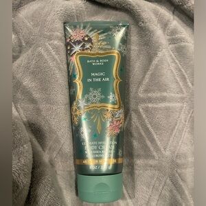 Bath & Body Works: Magic In the Air